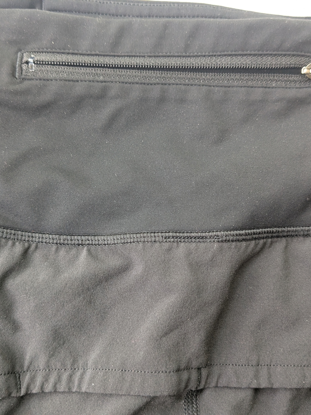 lululemon athletic Black Workout Shorts Size 10 - Picture 5 of 6